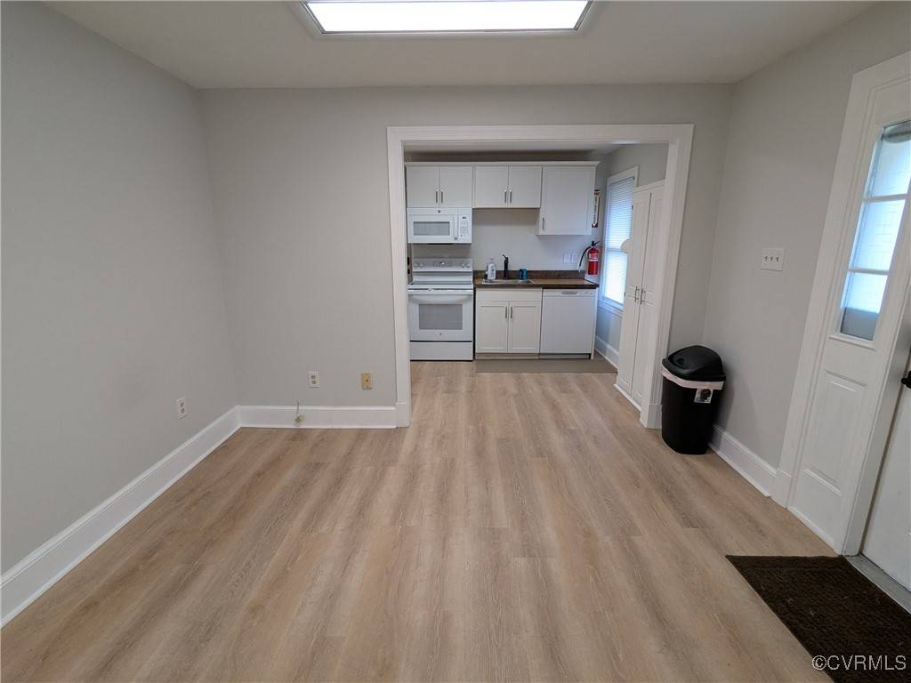 Hopewell, VA 23860,206 N 2nd AVE