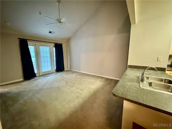 Midlothian, VA 23114,604 Bristol Village DR #303