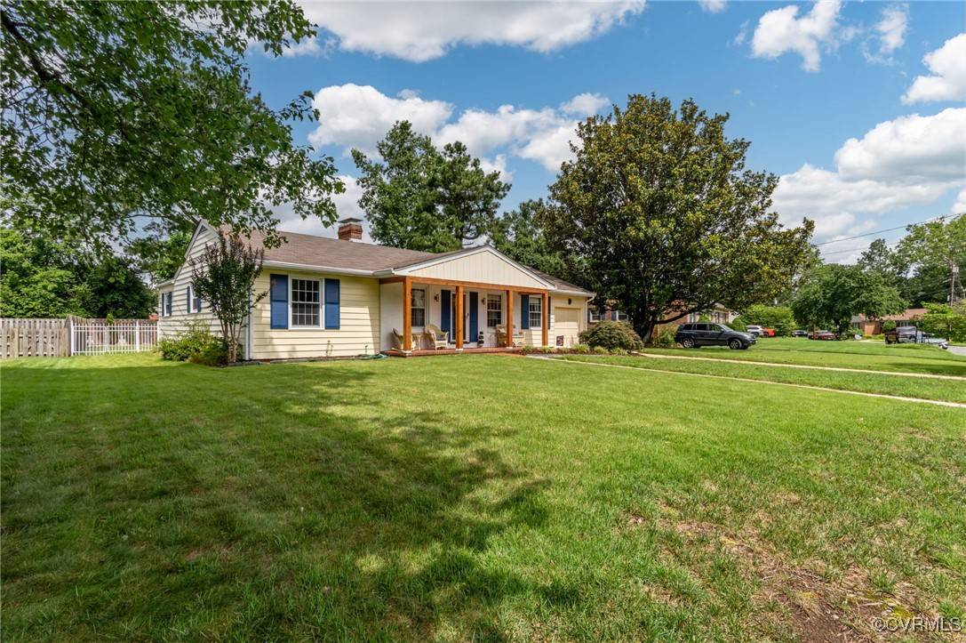 Colonial Heights, VA 23834,912 Forestview DR