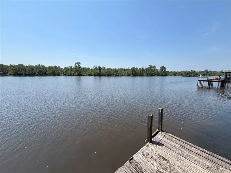 5243 Cedar Ridge CT, Colonial Heights, VA 23834