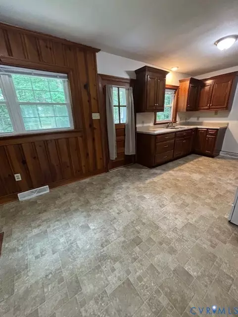 Hopewell, VA 23860,149 Broaddus DR