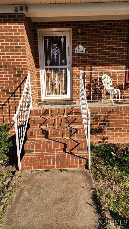 South Hill, VA 23970,168 Country LN