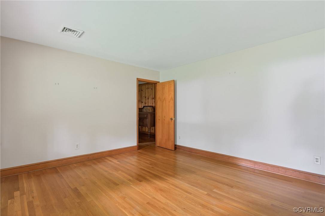 Henrico, VA 23231,8305 Chesley RD