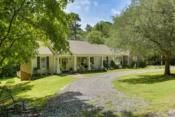 197 Walnut RD, Kilmarnock, VA 22482