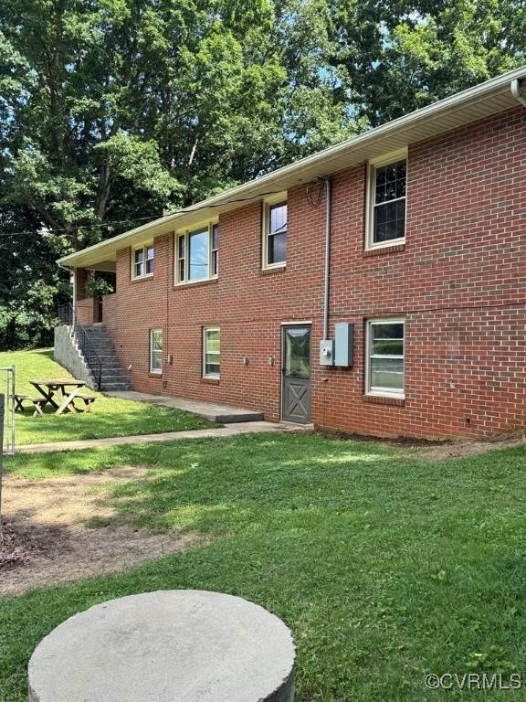 Appomattox, VA 24522,609 Piney Mountain RD