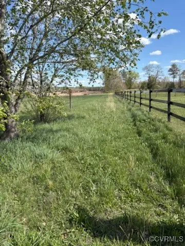 Bowling Green, VA 22427,000 Locust Hill RD