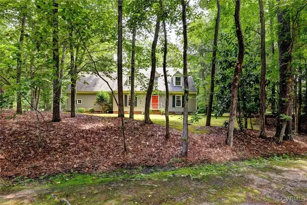 Williamsburg, VA 23185,114 Crownpoint RD