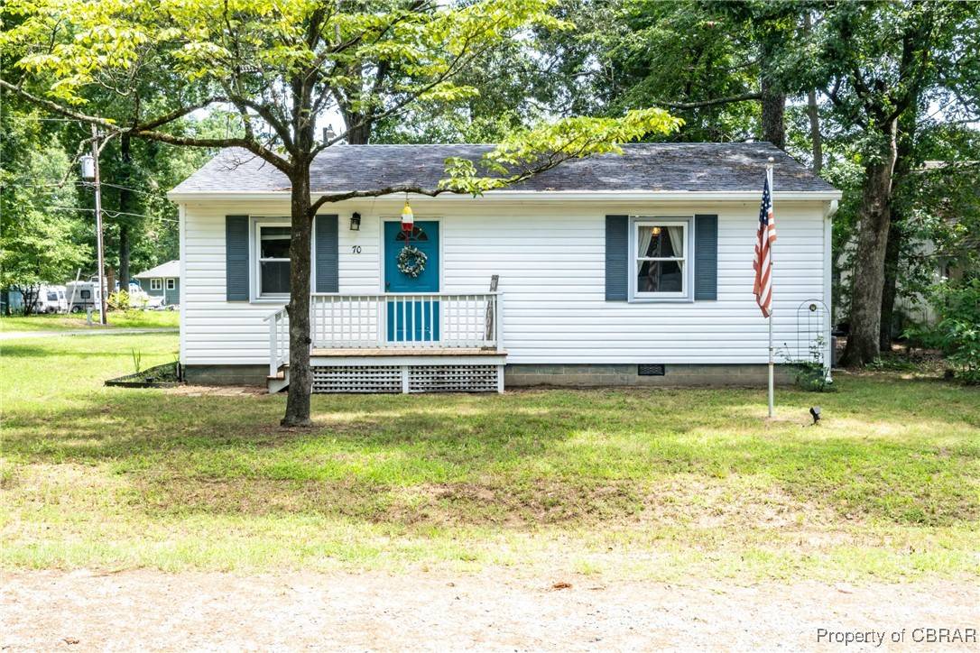 70 Oak DR, Hartfield, VA 23071