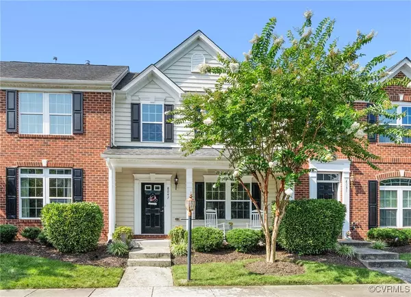 8047 Creekside Village DR, Mechanicsville, VA 23111