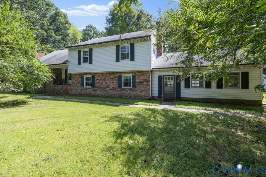 16064 Binns RD, Doswell, VA 23047