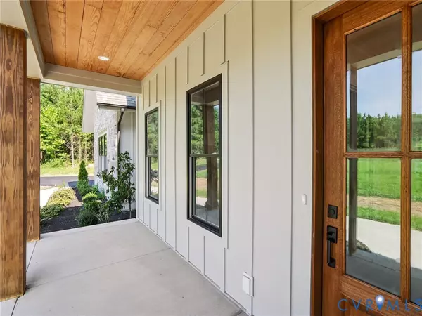 Maidens, VA 23102,1530 Smokey Ridge RD