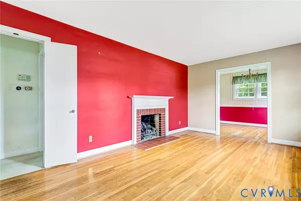 Henrico, VA 23229,8728 Holly Hill RD