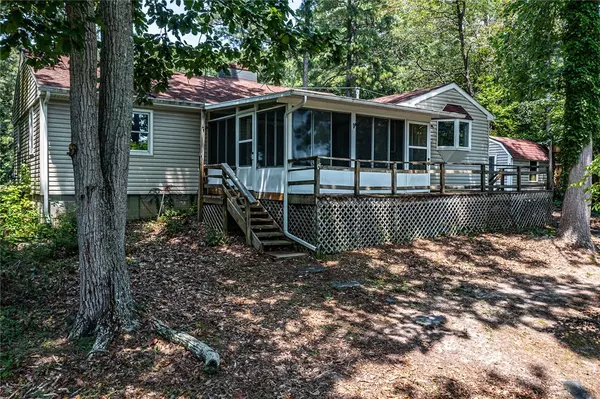 Lancaster, VA 22503,218 Pond Road