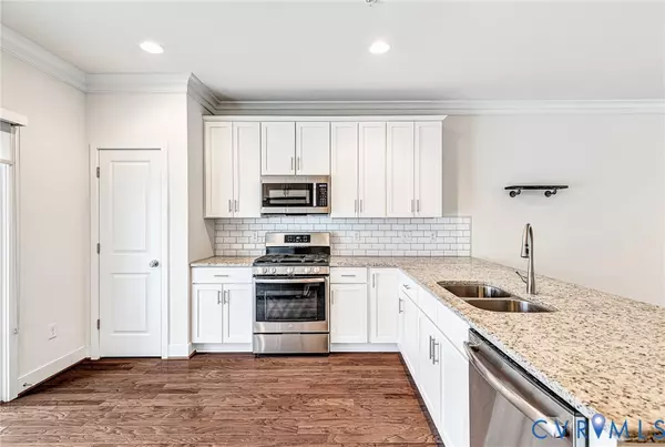 Henrico, VA 23230,5402 Libbie Mill West BLVD