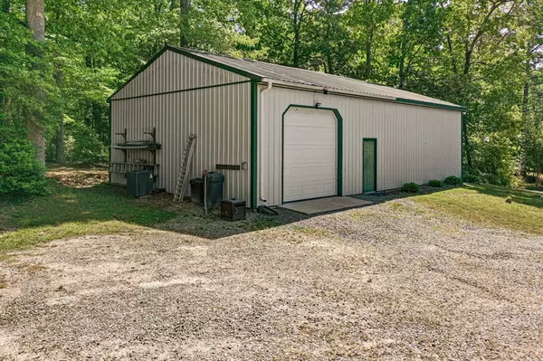 Heathsville, VA 22473,390 Captains Point LN