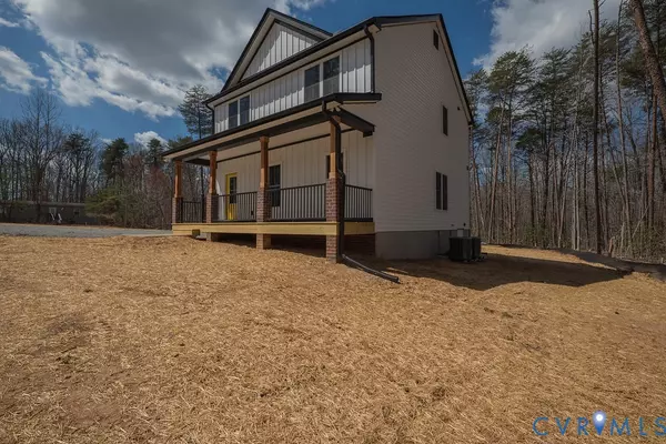Louisa, VA 23024,2355 Wickham RD