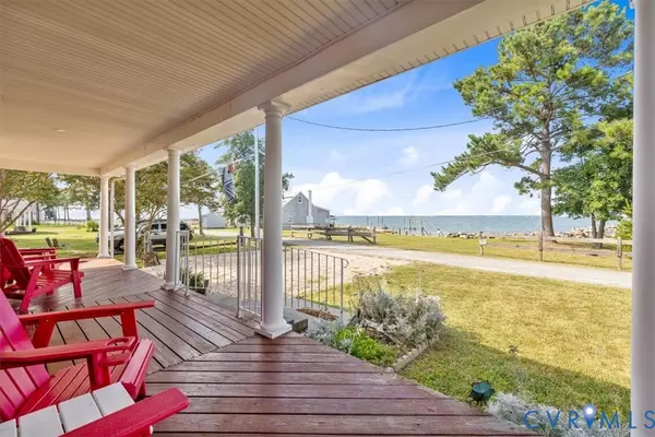 Deltaville, VA 23043,167 Riverside DR