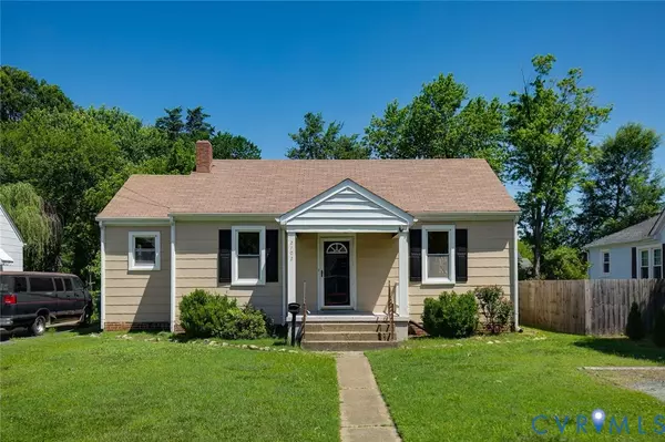 2702 Maplewood RD, Henrico, VA 23228