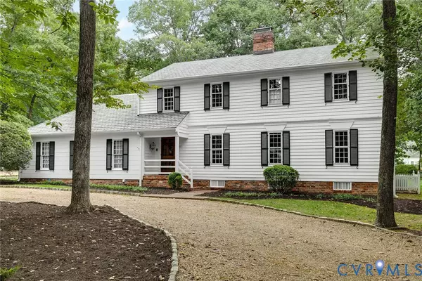 11 Dahlgren RD, Richmond, VA 23238