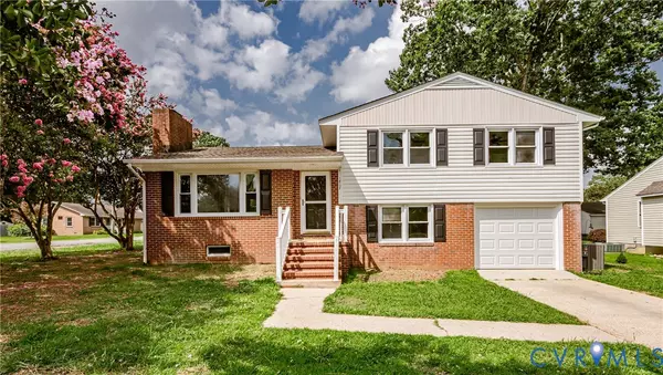 1807 F ST, West Point, VA 23181