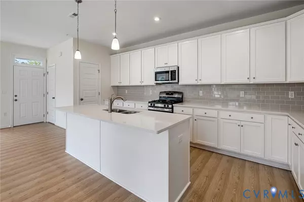 5309 Twisting Vine LN #105, Glen Allen, VA 23059
