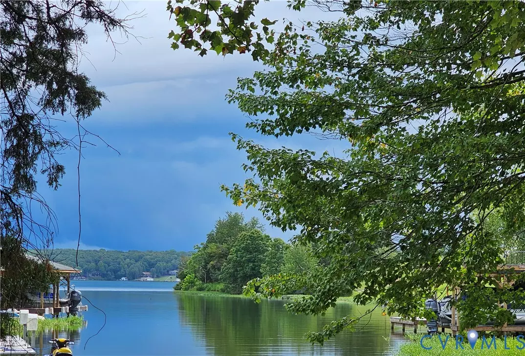 Spotsylvania, VA 22551,6200 Stubbs Cove LN