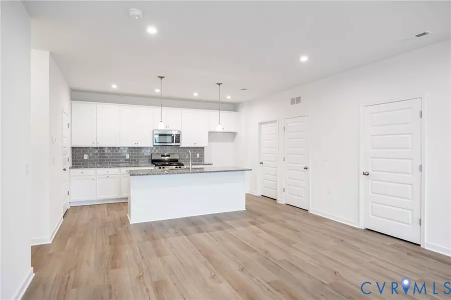 3731 Maze Runner DR, Midlothian, VA 23112