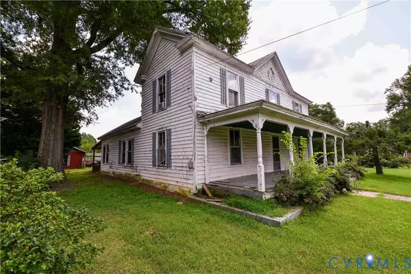 305 S Carter ST, La Crosse, VA 23950