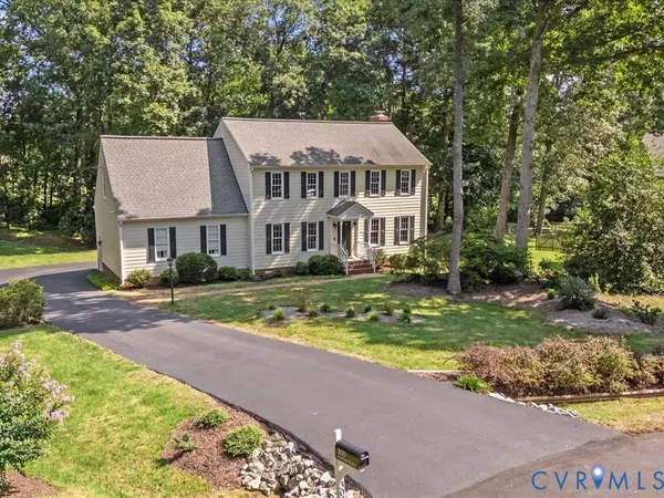 300 Ashtree PL, Midlothian, VA 23114