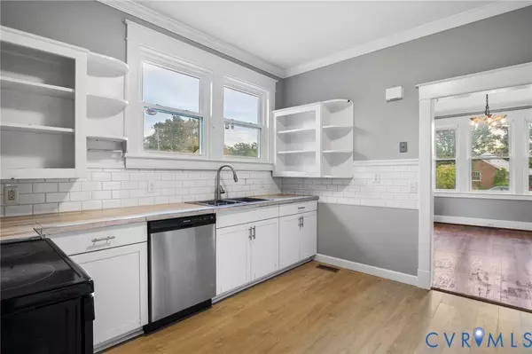 Petersburg, VA 23805,943 S Crater RD