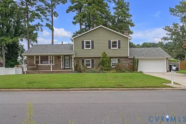 Colonial Heights, VA 23834,406 Windmere DR