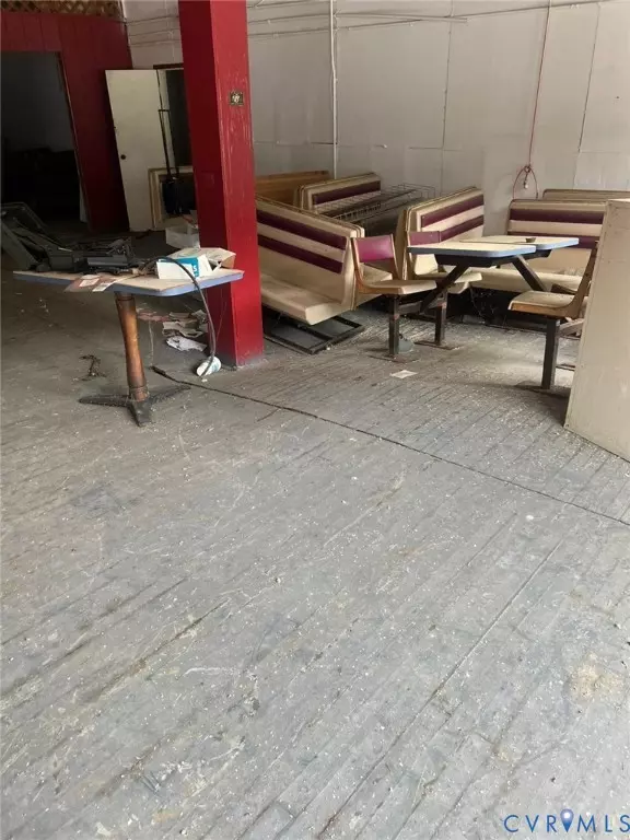 Dinwiddie, VA 23840,16911 boydont plank road