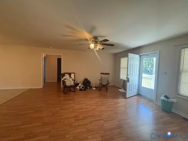 Montross, VA 22520,1003 S Glebe RD