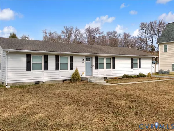 Dunnsville, VA 22454,239 Marine DR