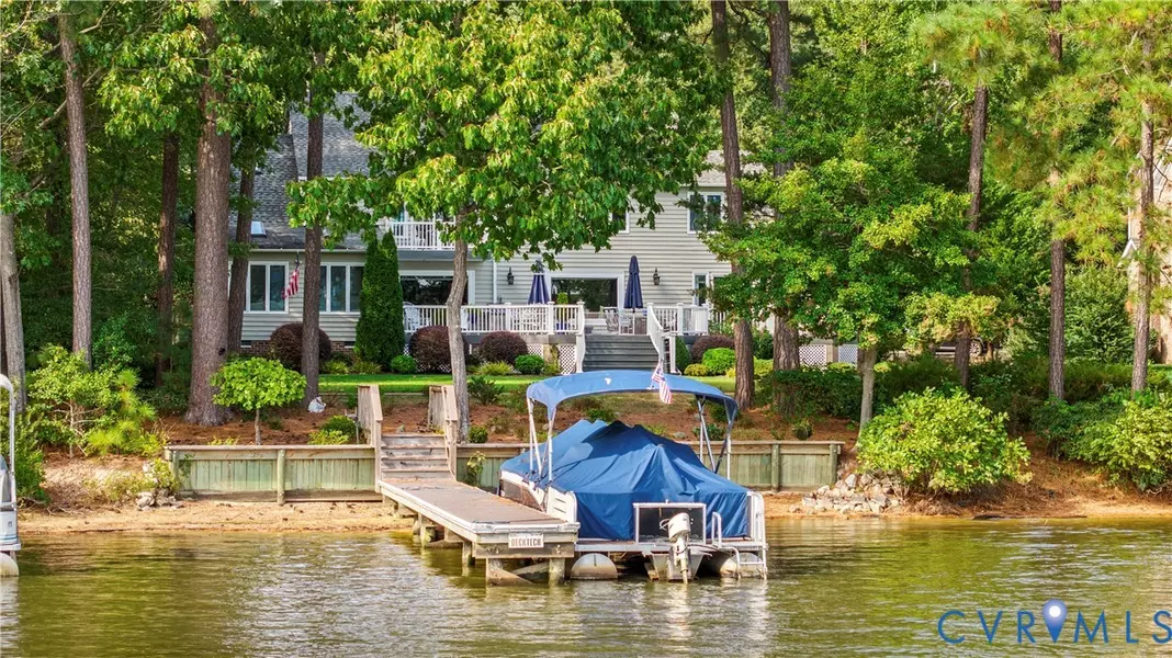 14101 Waters Edge CIR, Midlothian, VA 23112