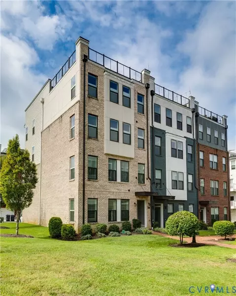 17 Flatwater ROW #A, Henrico, VA 23231