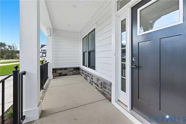 Moseley, VA 23120,18707 Holly Crest DR