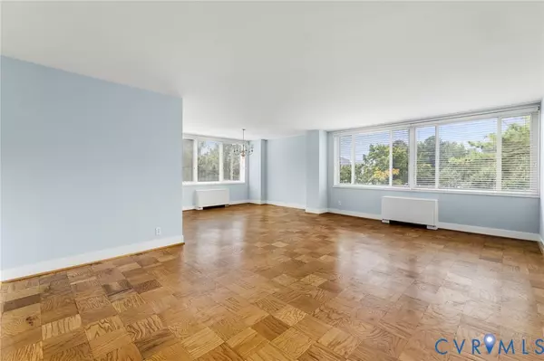 Richmond, VA 23230,5100 Monument AVE #308