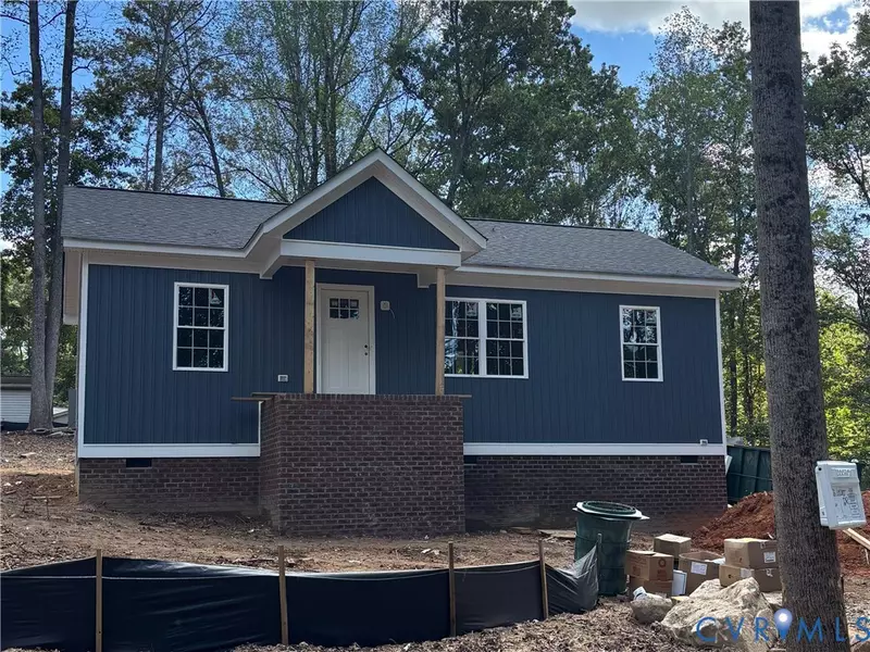74 Locust DR, Louisa, VA 23093