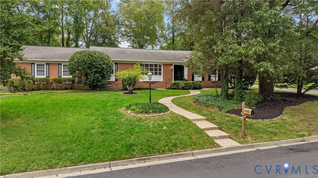 9400 Donora DR, Henrico, VA 23229