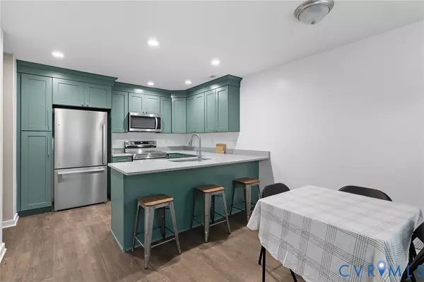 Henrico, VA 23238,12300 Poplar Forest DR