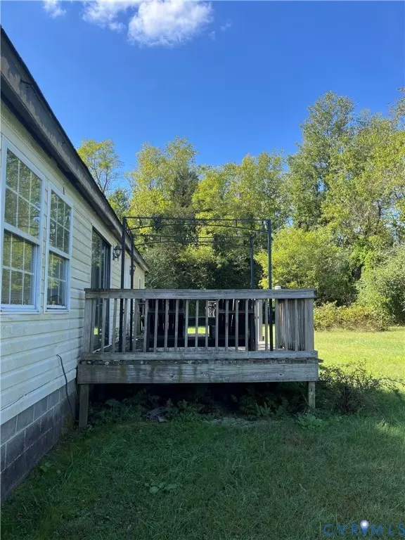 Mineral, VA 23117,6394 Cross County RD