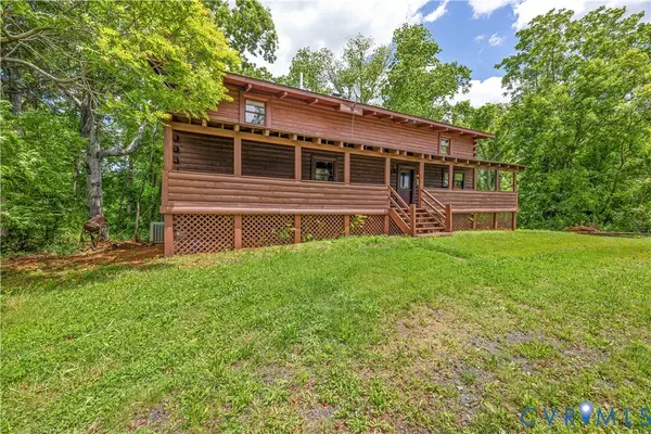 Cartersville, VA 23027,10 N River CT