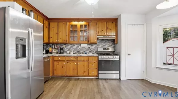 North Chesterfield, VA 23237,8901 Firethorne LN