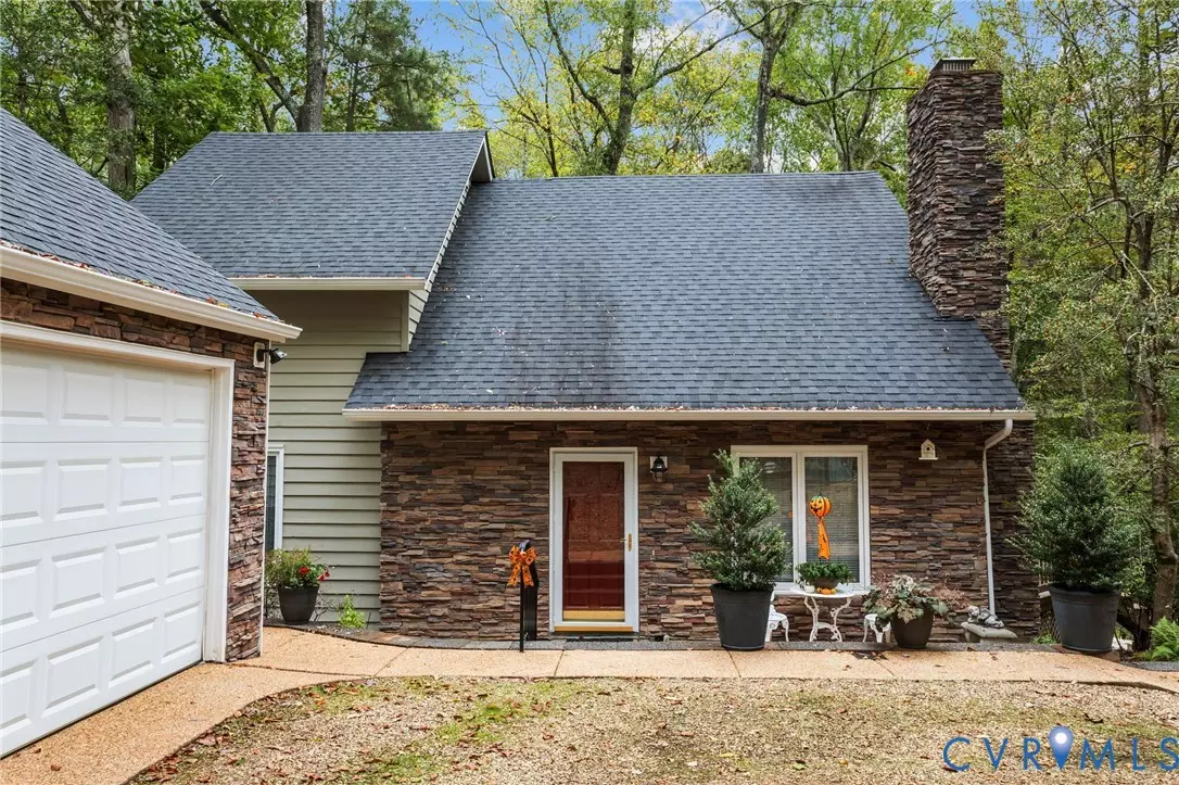 Midlothian, VA 23112,3209 Shadow Oaks RD