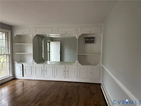 Richmond, VA 23224,5425 Burtwood LN