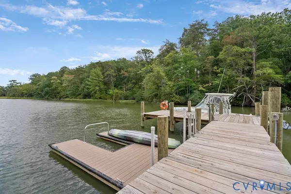 White Stone, VA 22578,935 Ring Farm Road