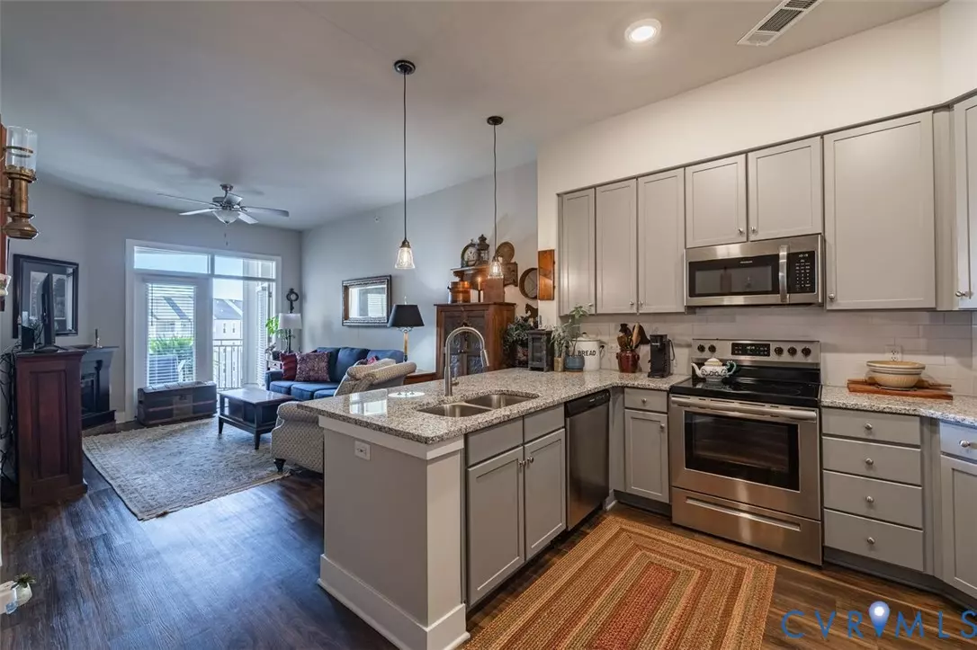 Ashland, VA 23005,10521 Stony Bluff DR #402