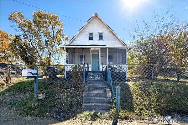 2404 Trenton ST, Hopewell, VA 23860