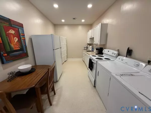 Blackstone, VA 23824,101 S Main ST #B